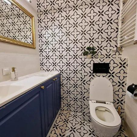 Apartman Pogonowskiego 73 - Blue Design Apartment 8 Guests, Terrace & Parking Chillinlodz