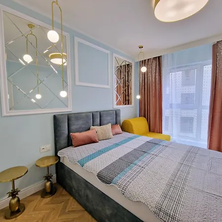 Pogonowskiego 73 - Blue Design Apartment 8 Guests, Terrace & Parking Chillinlodz *