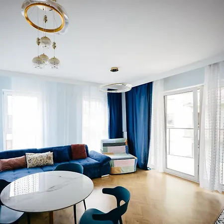 Apartament Pogonowskiego 73 - Blue Design 8 Guests, Terrace&parking Chillinlodz